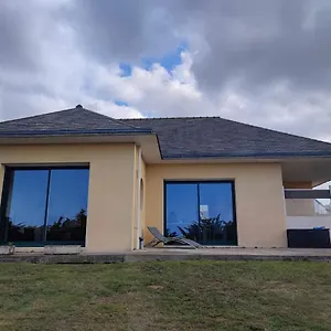 https://maison-du-phare.inbrittany.com